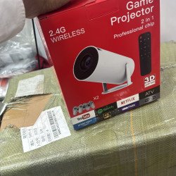 Game Projector Professional 2 in 1 Chip Portable Projector With Wireless Controller Gamepad