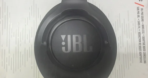 JBL Club Ear Headphone - JBL 950NC Headphone