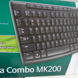 Logitech MK200 Combo Wired Multimedia Keyboard Mouse