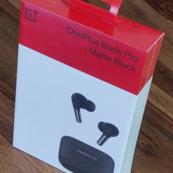 OnePlus Buds Pro Bluetooth Truly Wireless in Ear Earbuds